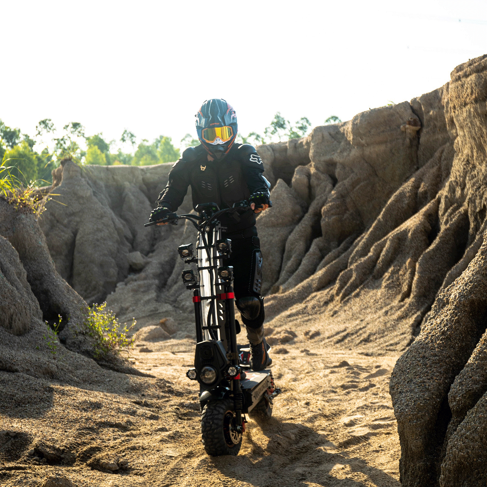 JunLing JL86 Pro All-Terrain Electric Scooter, Dual 5000W Hub Drives, 75 Miles Range, 2400Wh Lithium Battery